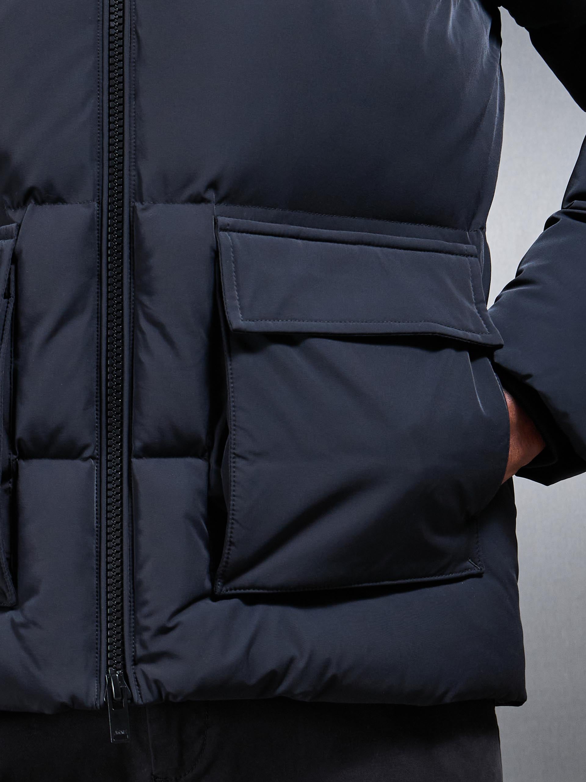 Short Puffer Parka in Black