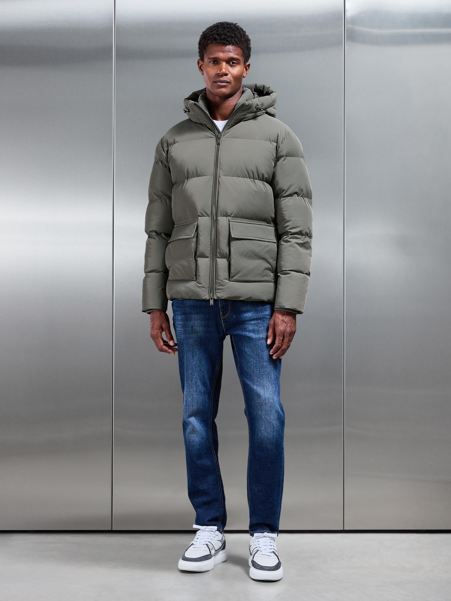 Short Puffer Parka in Olive
