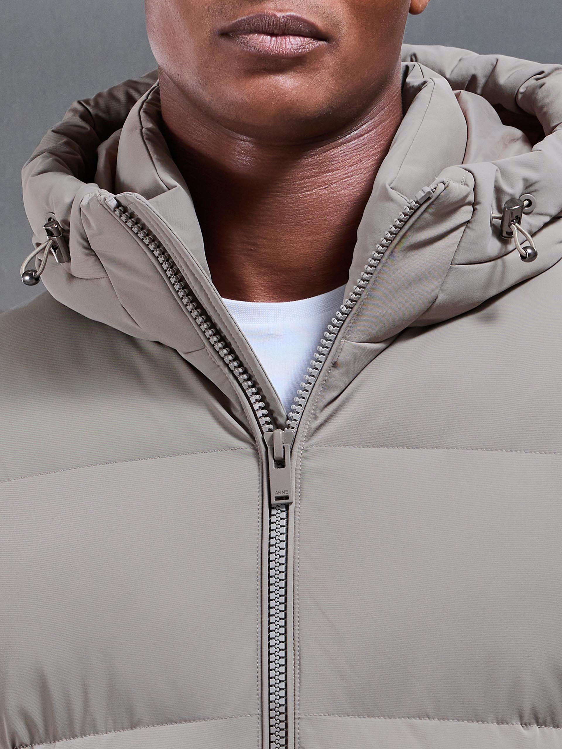 Short Puffer Parka in Taupe