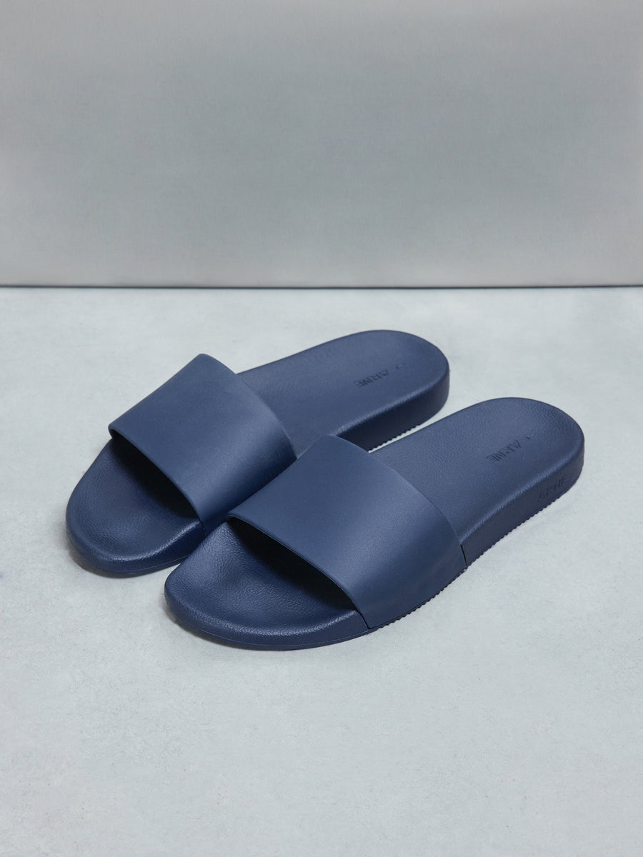 Essential Slides in Navy