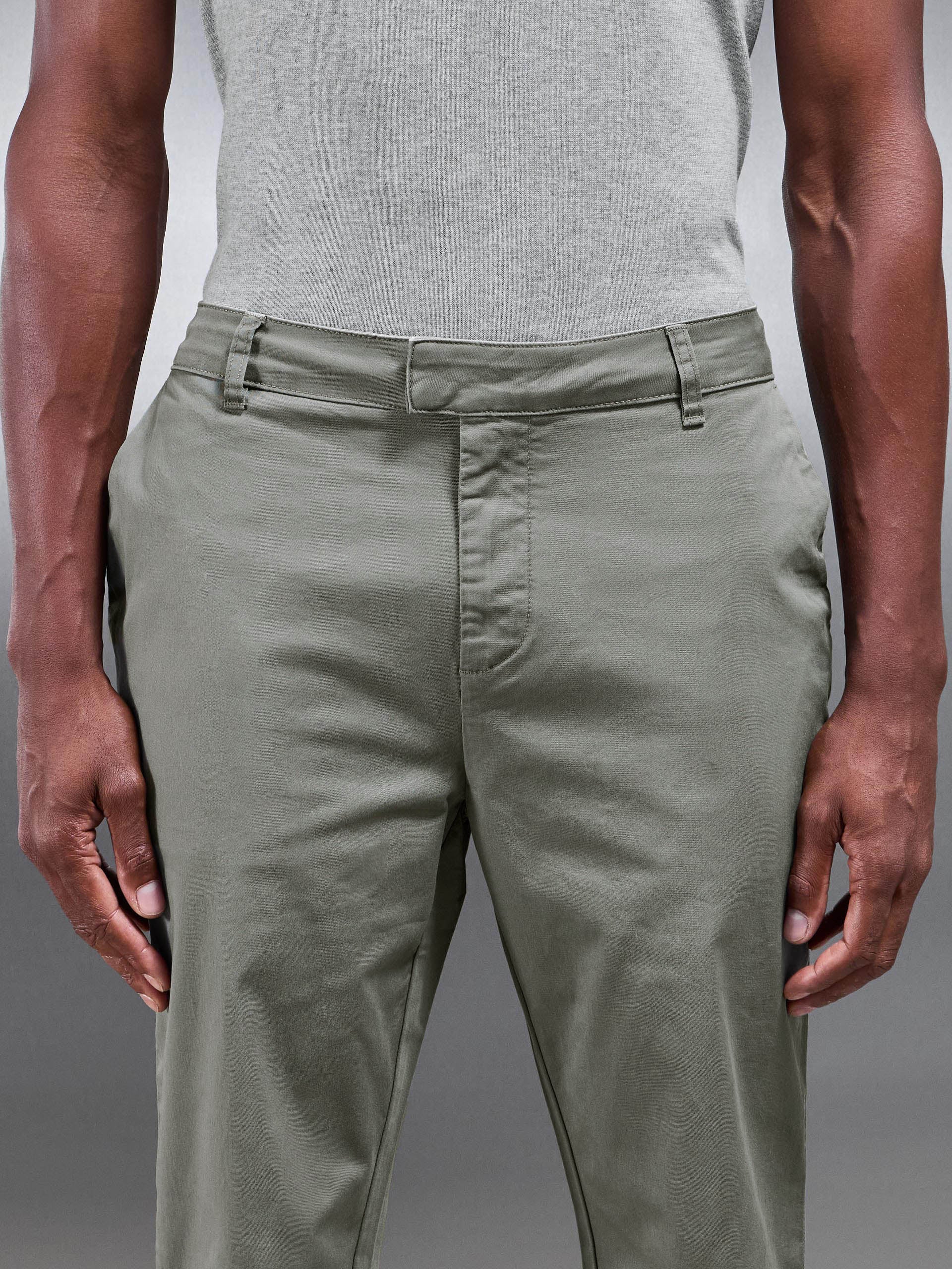 Slim Fit Tailored Chino Trouser in Olive