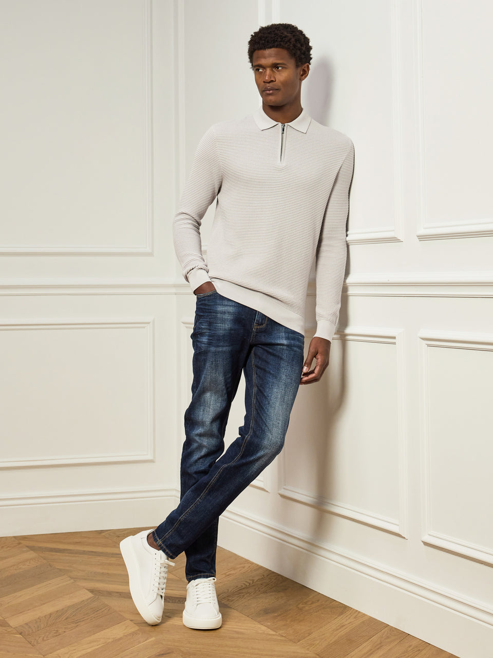 Slim Fit Denim Jeans in Dark Blue