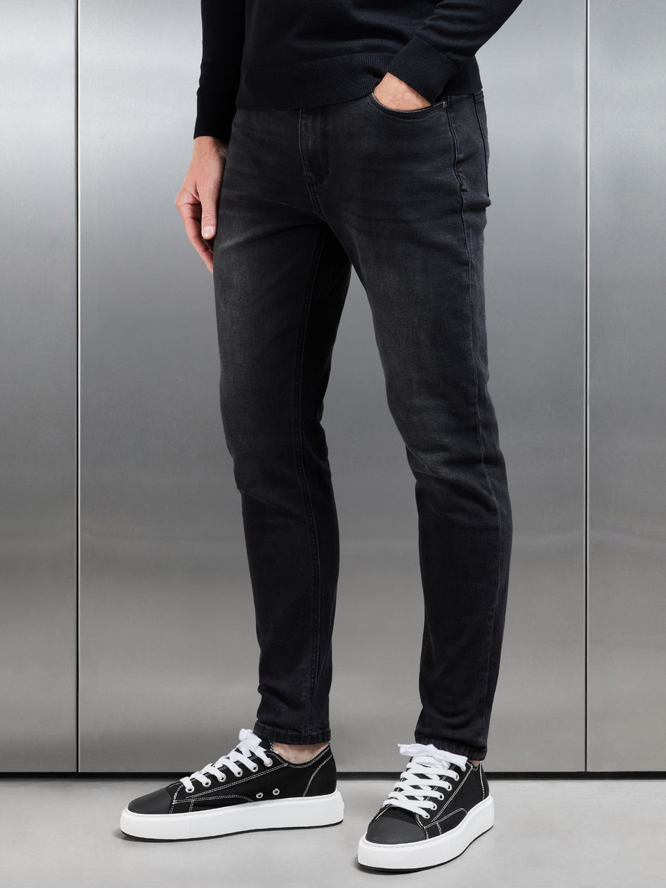 Slim Fit Denim Jeans in Black Wash
