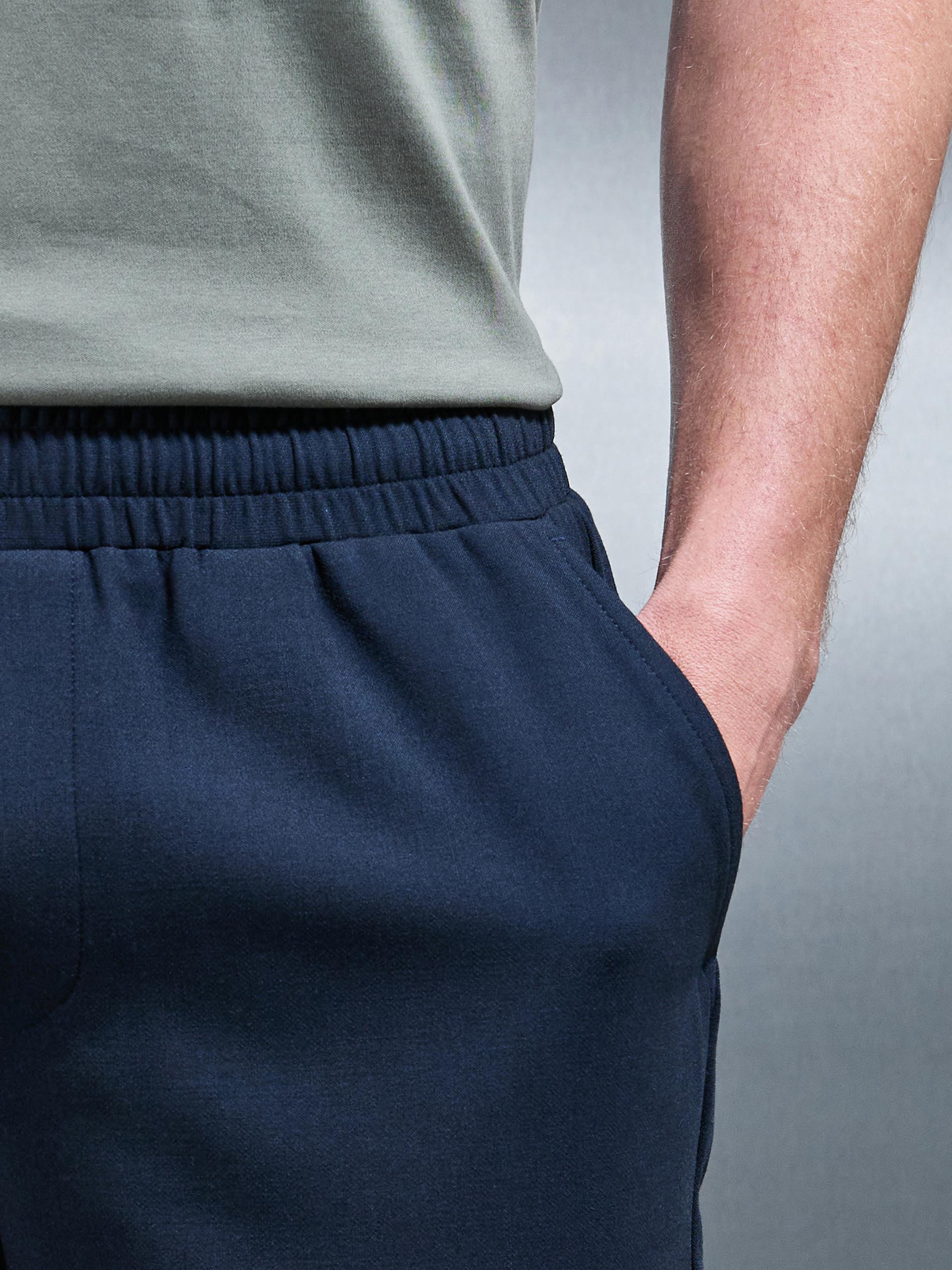 Smart Casual Short in Navy