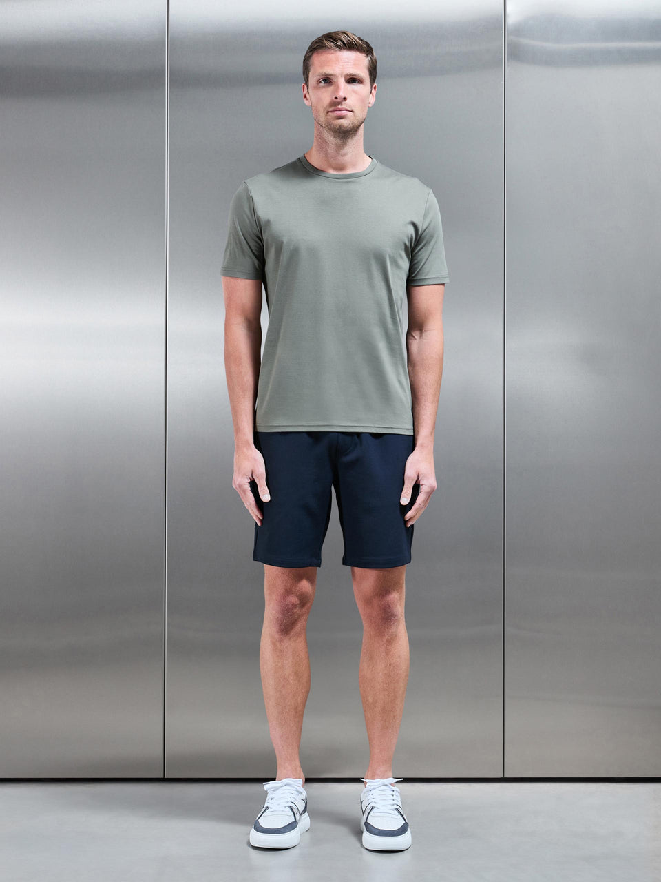 Smart Casual Short in Navy