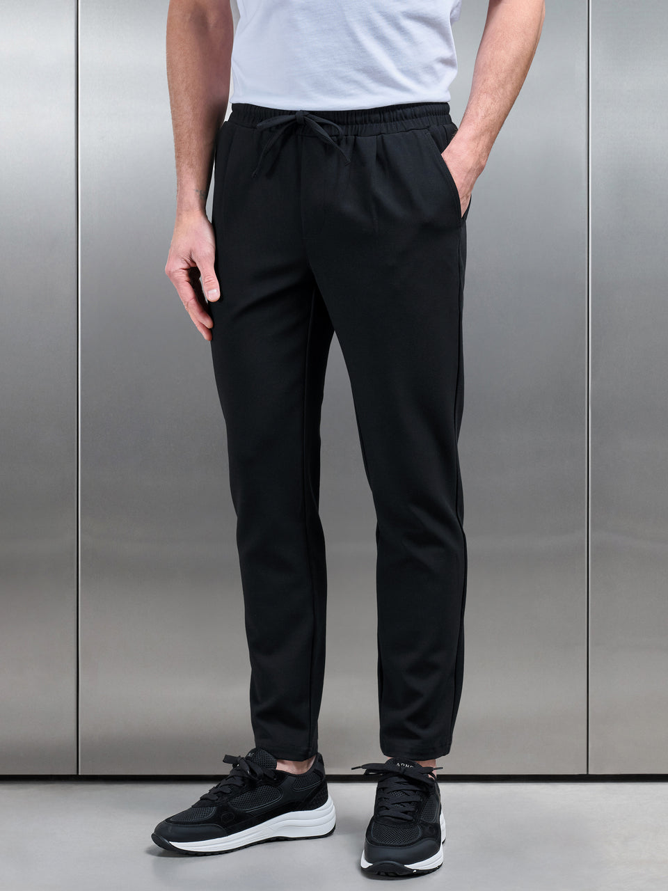 Smart Casual Trouser in Black