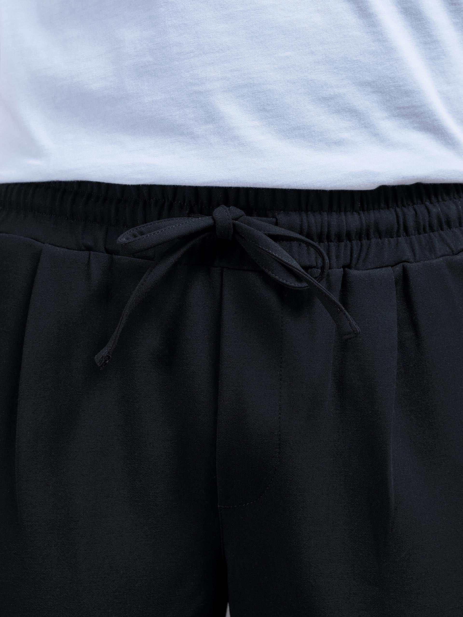 Smart Casual Trouser in Black