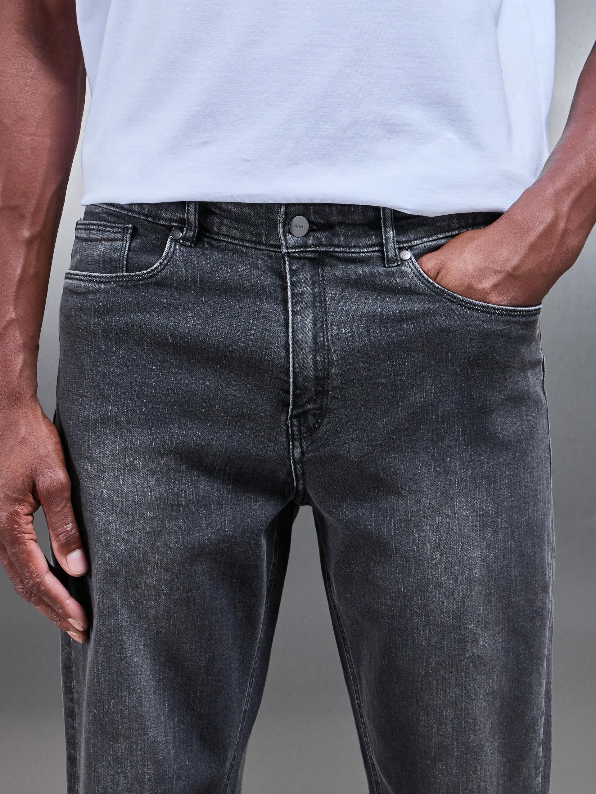 Straight Leg Denim Jeans in Grey Wash
