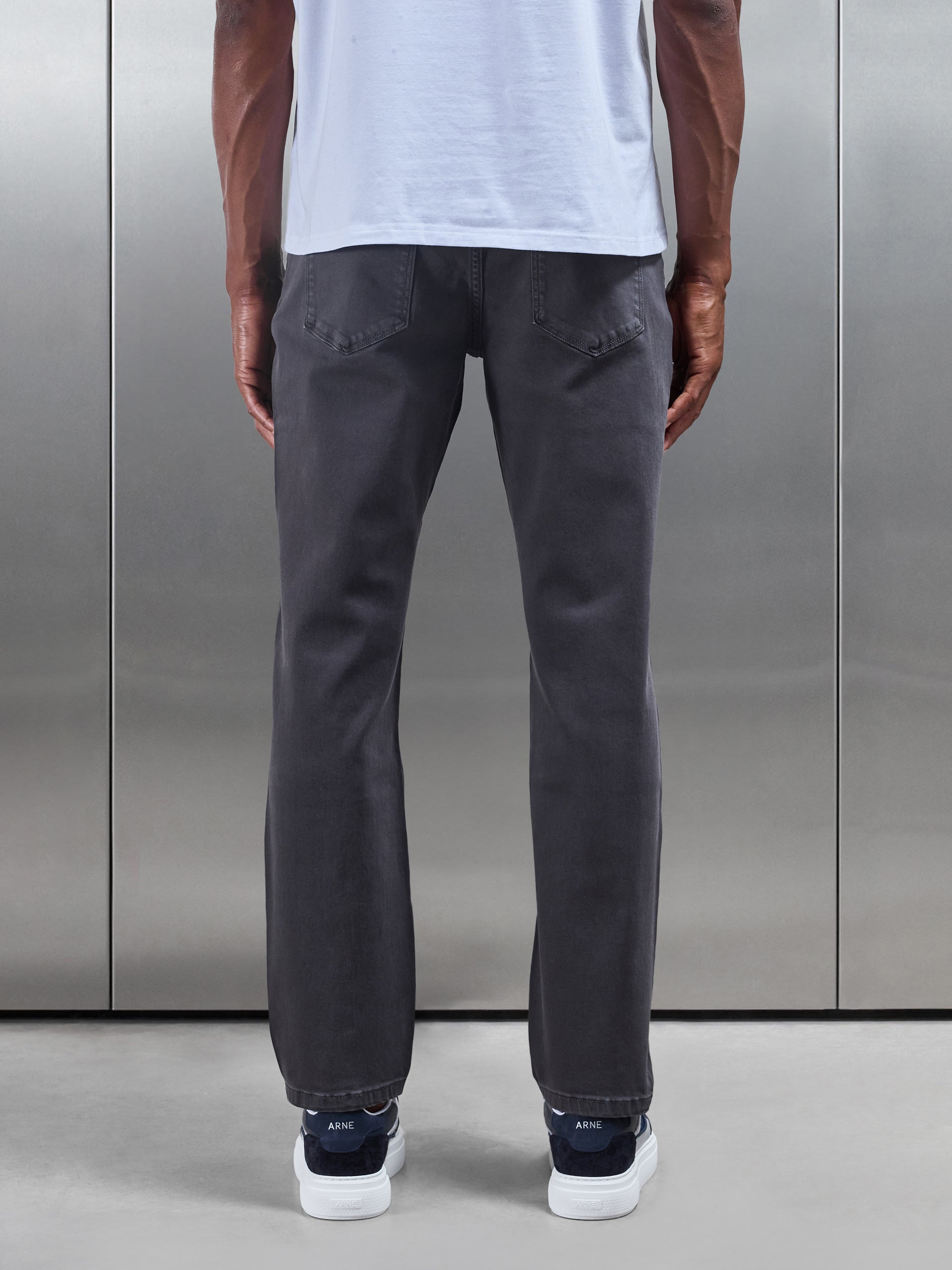 Straight Leg Denim Jeans in Grey