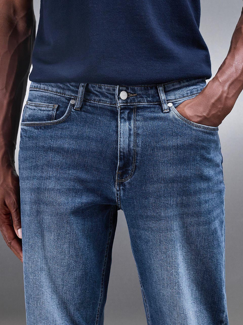 Straight Leg Denim Jeans in Mid Blue