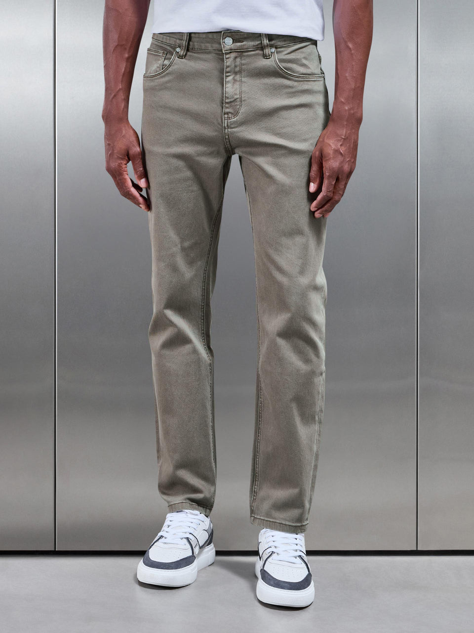 Straight Leg Denim Jeans in Olive