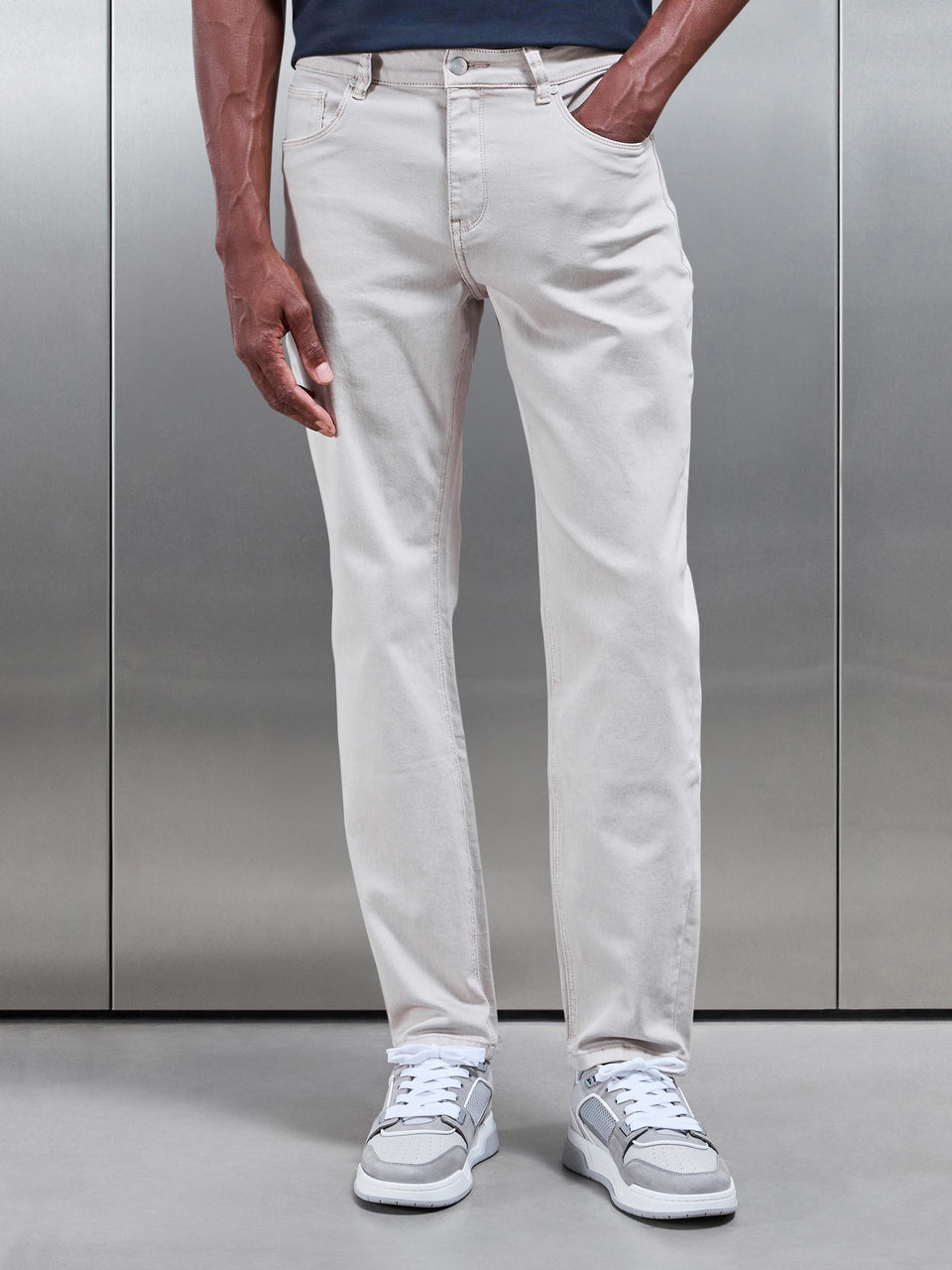 Straight Leg Denim Jeans in Stone