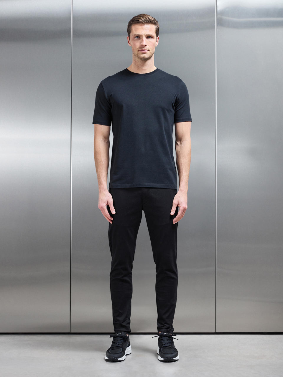 Stretch Slim Fit Cotton T-Shirt in Black