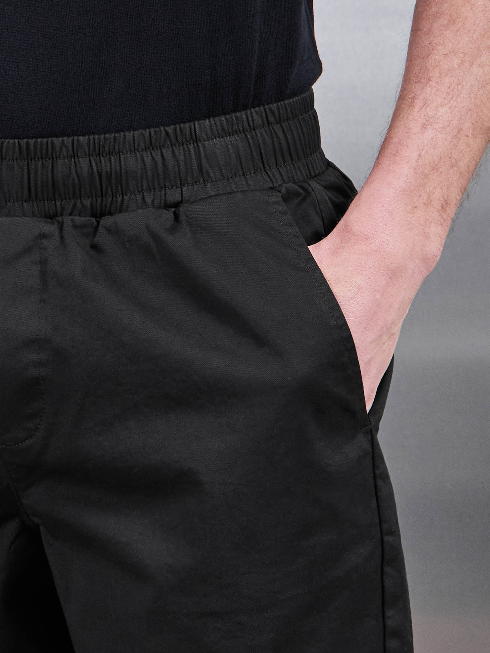 Tailored Chino Drawstring Short in Black