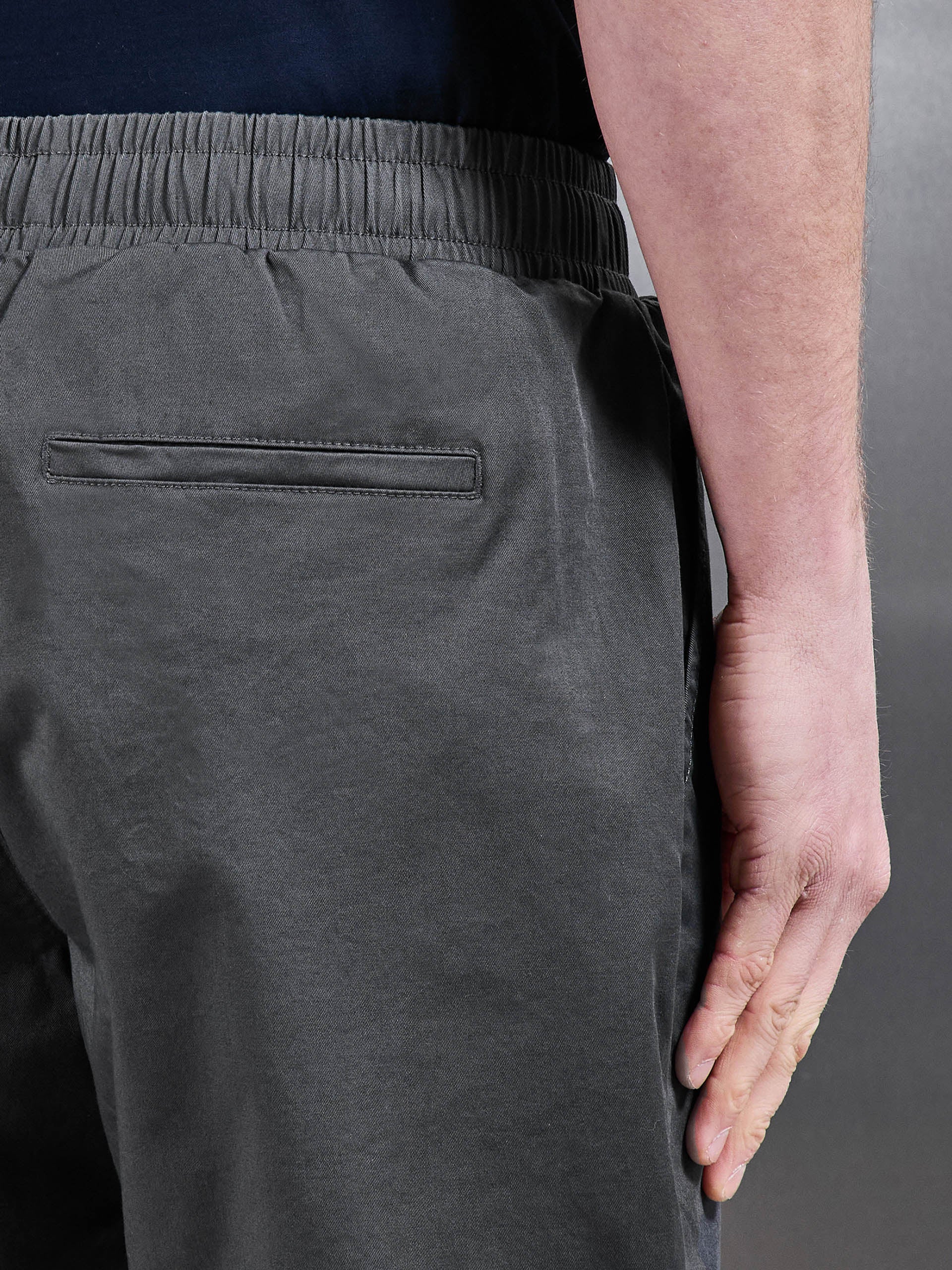 Tailored Chino Drawstring Short in Grey