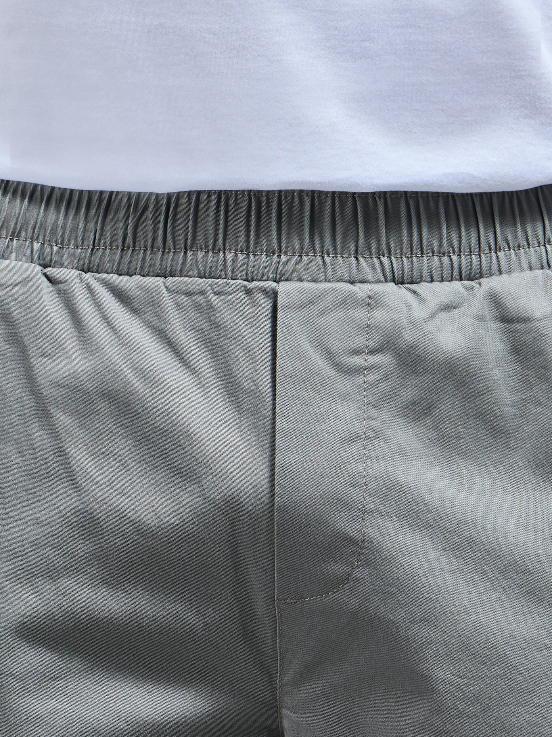 Tailored Chino Drawstring Short in Olive