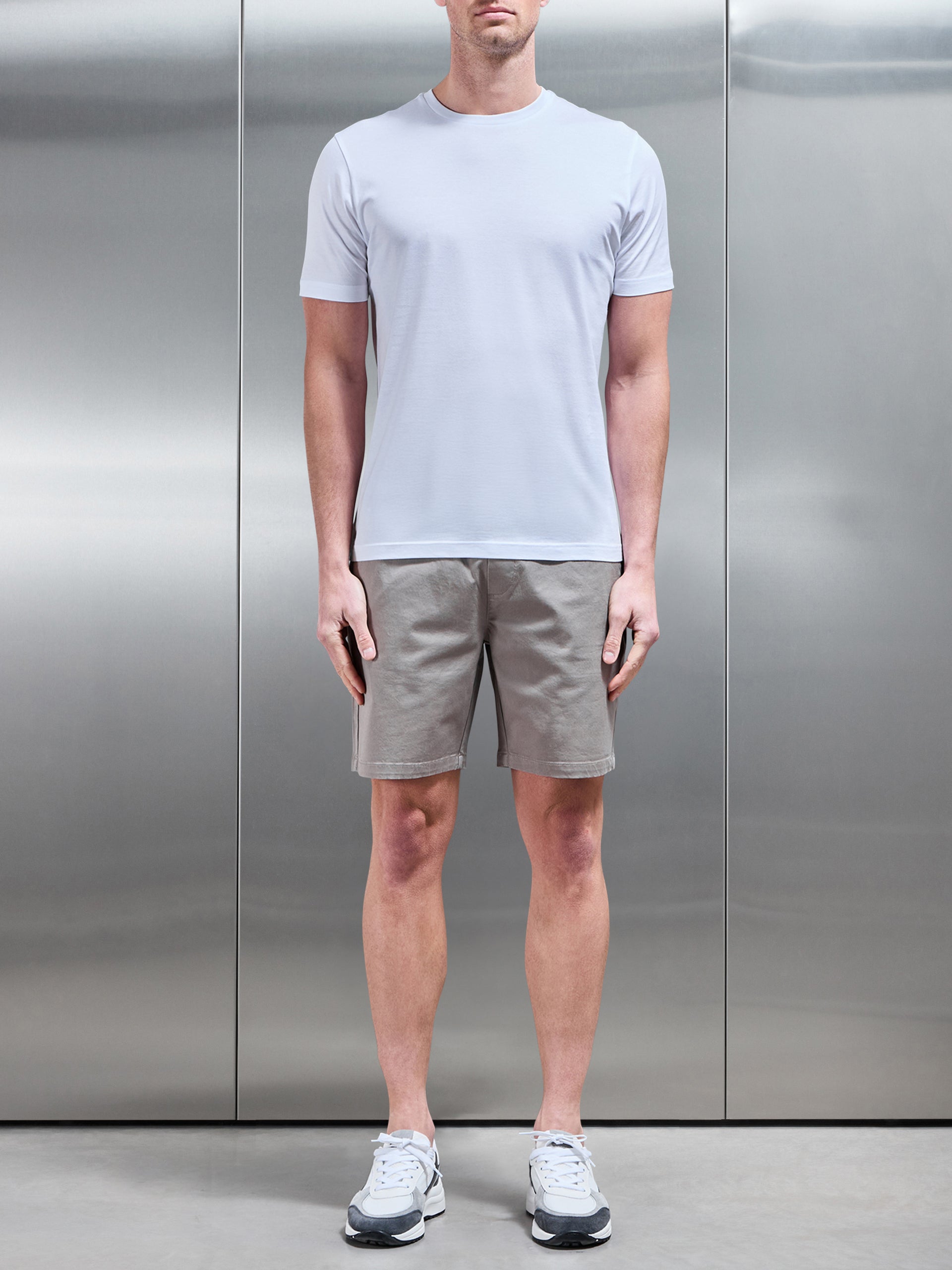 Tailored Chino Drawstring Short in Taupe