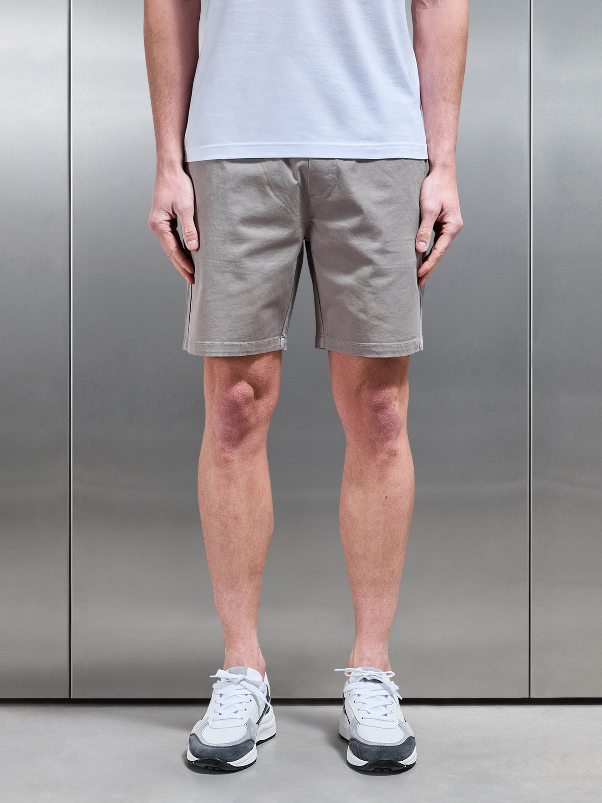 Tailored Chino Drawstring Short in Taupe