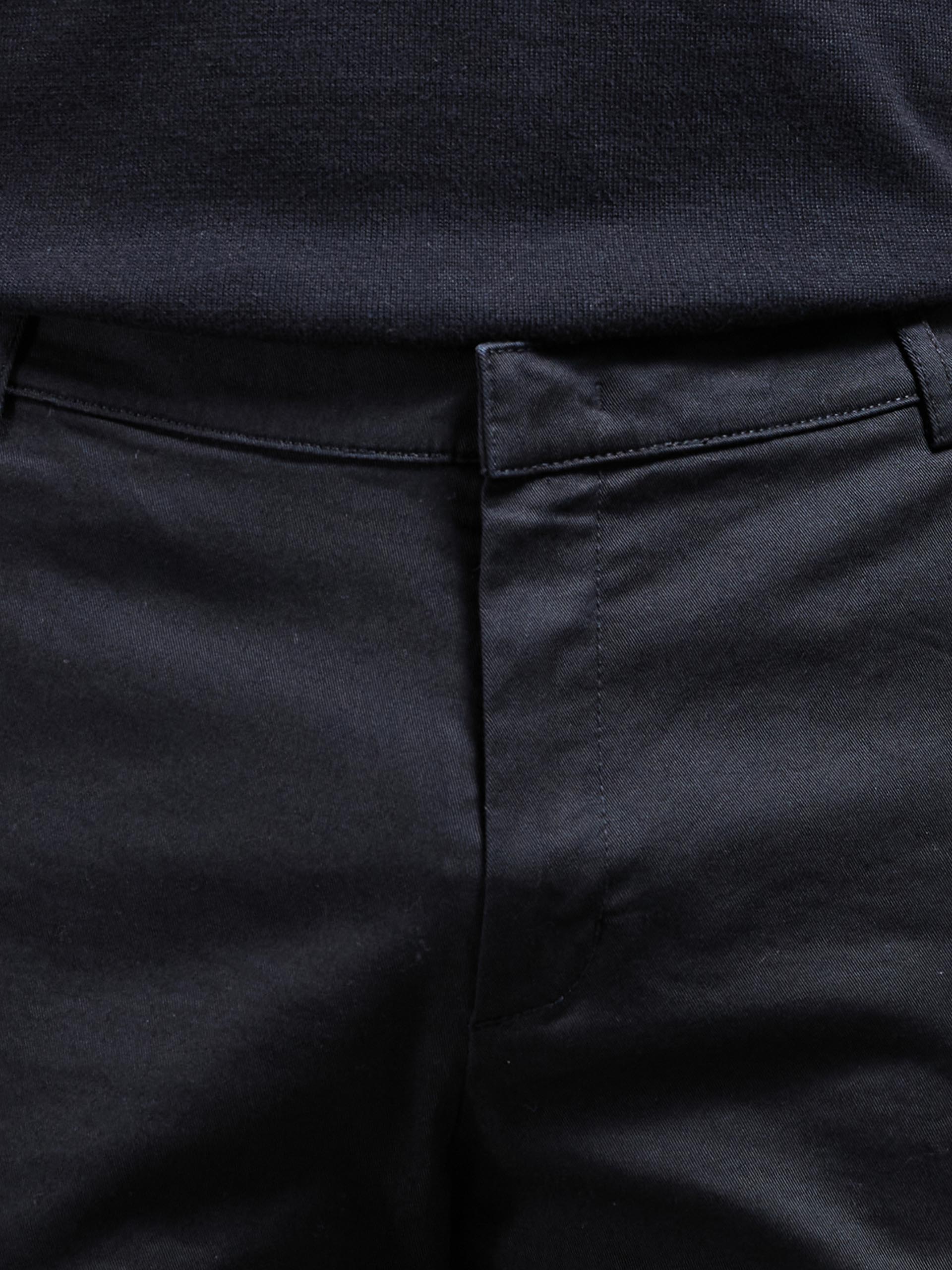 Tailored Chino Short in Black