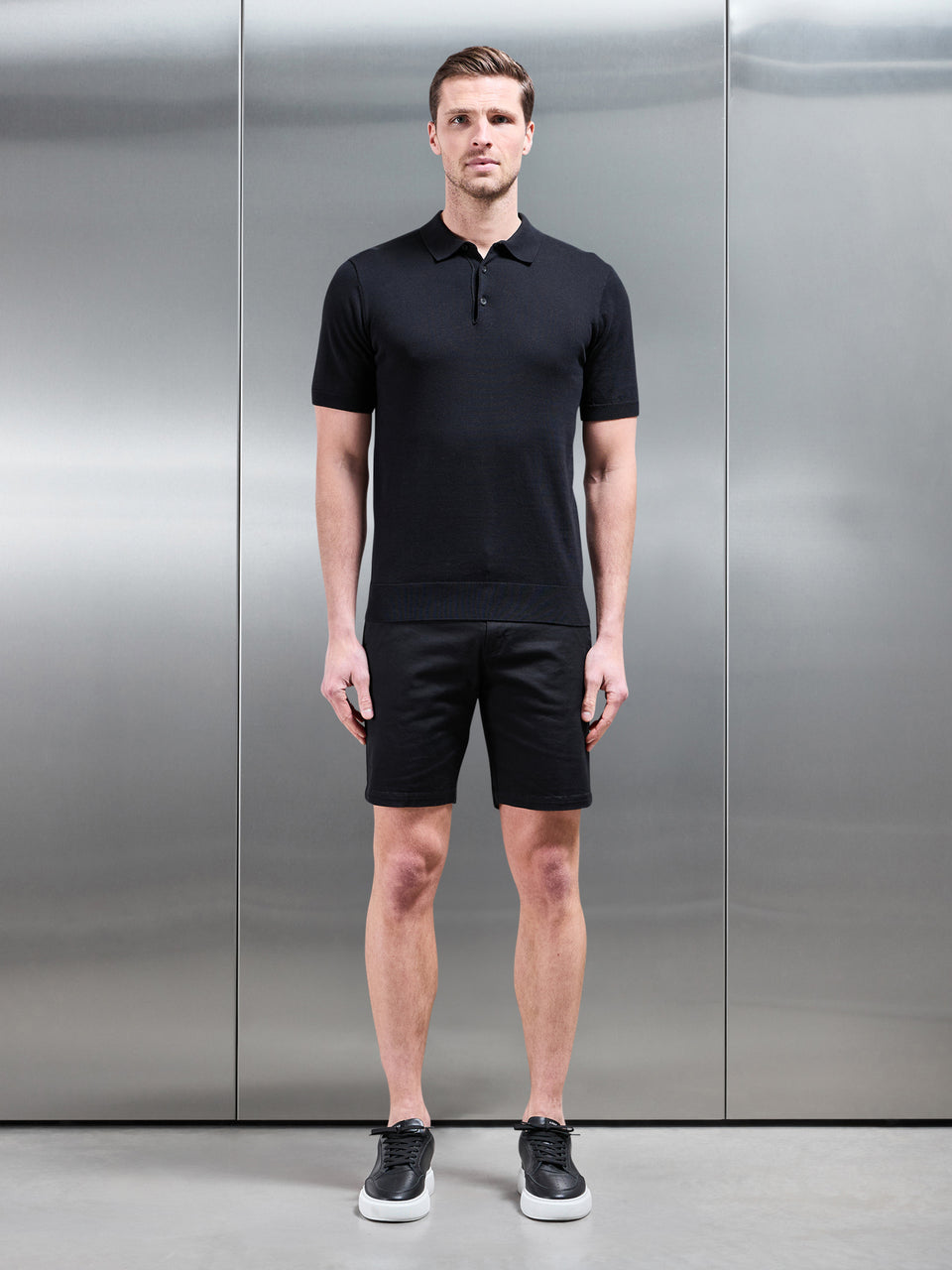 Tailored Chino Short in Black