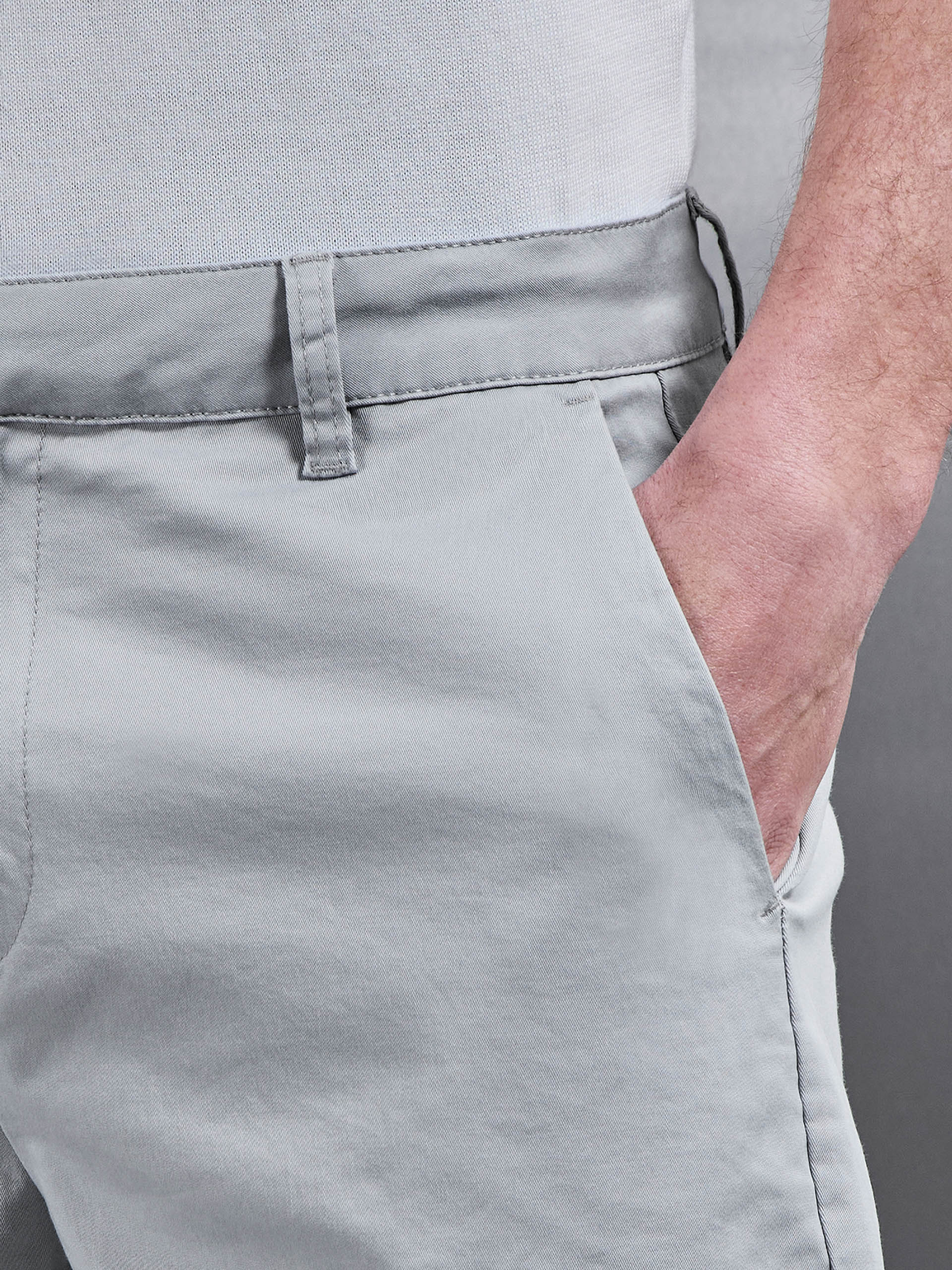 Tailored Chino Short in Mid Grey