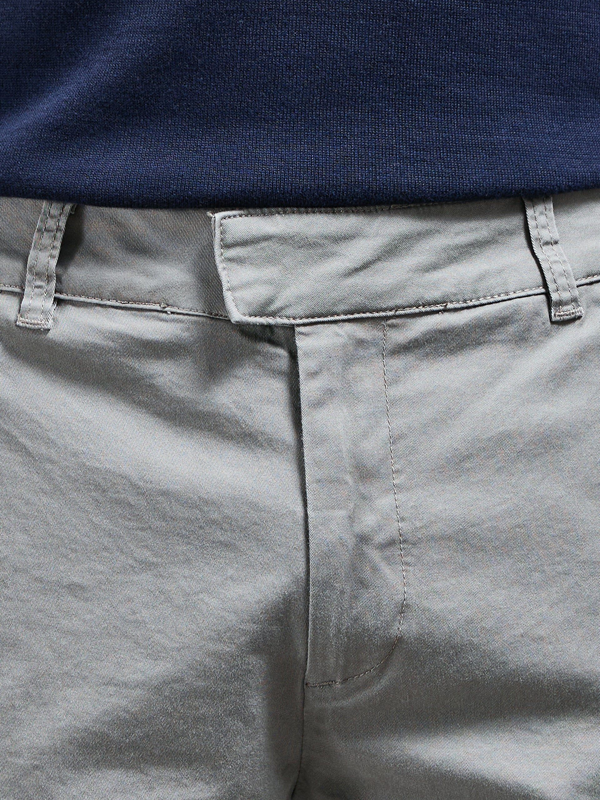 Tailored Chino Short in Olive