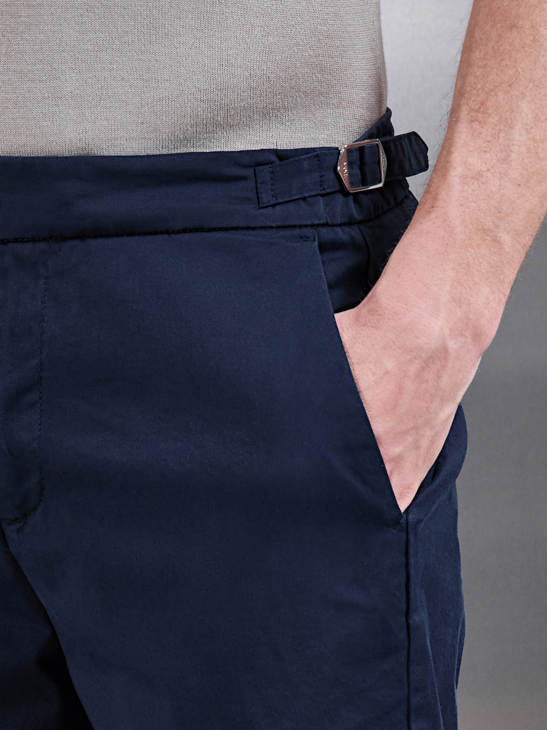 Tailored Side Adjuster Chino Short in Navy
