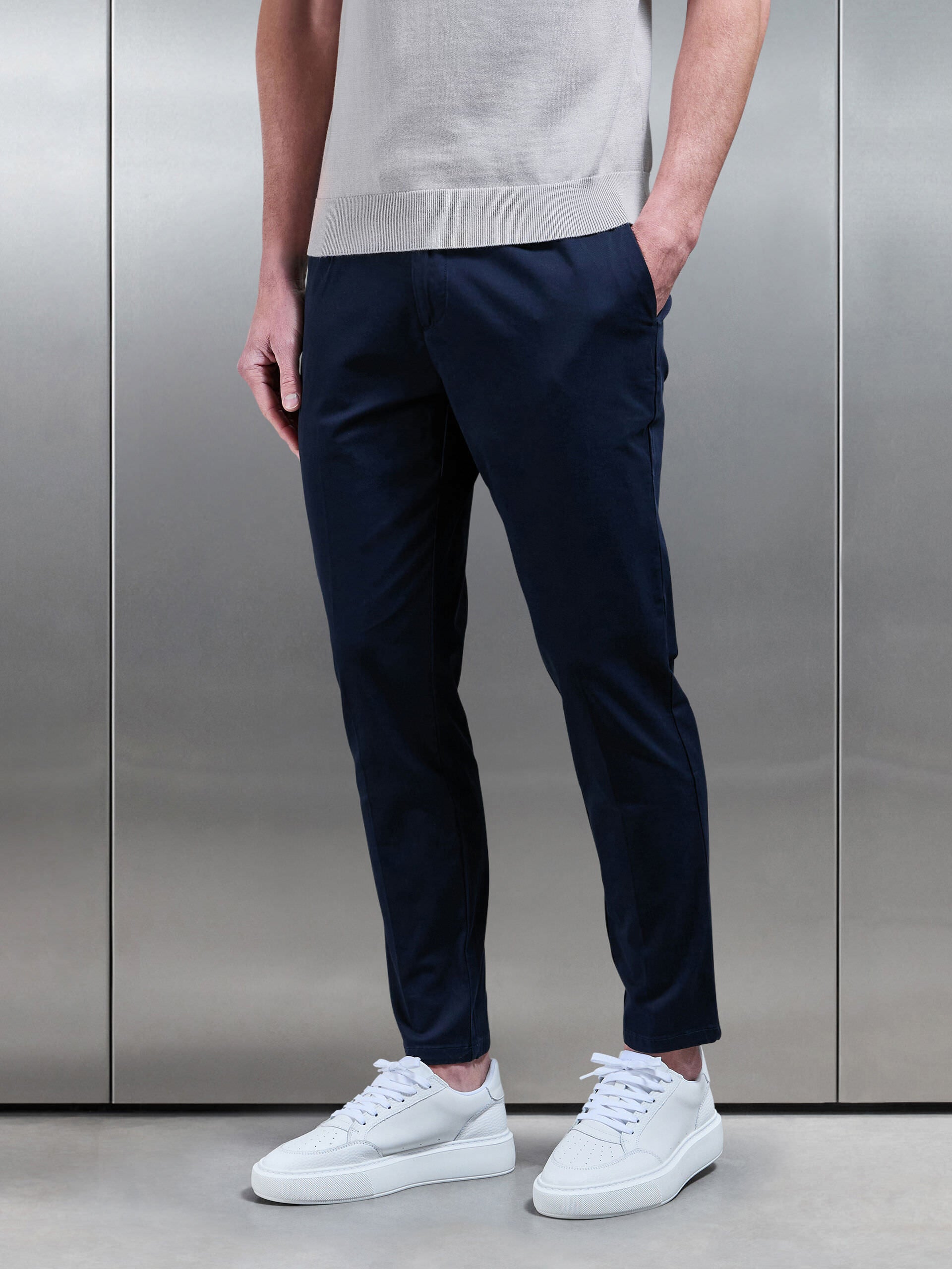 Tailored Side Adjuster Chino Trouser in Navy