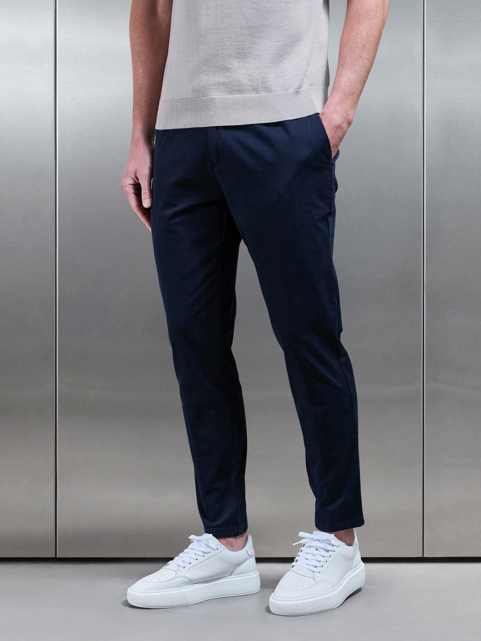 Tailored Side Adjuster Chino Trouser in Navy