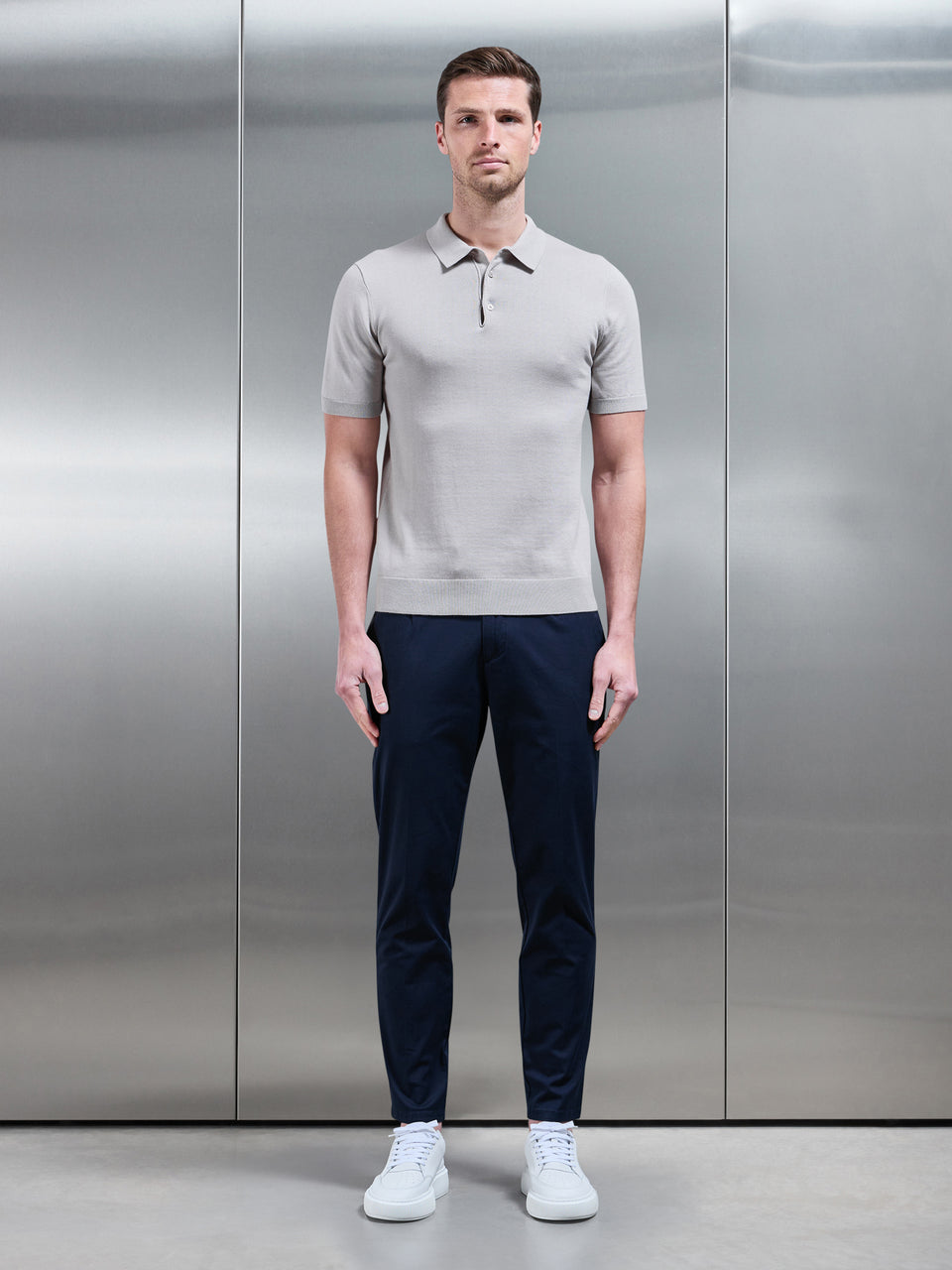 Tailored Side Adjuster Chino Trouser in Navy