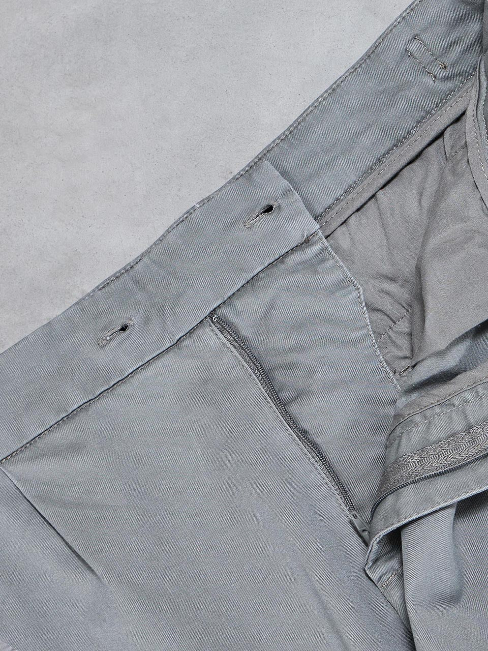Tailored Side Adjuster Chino Trouser in Olive