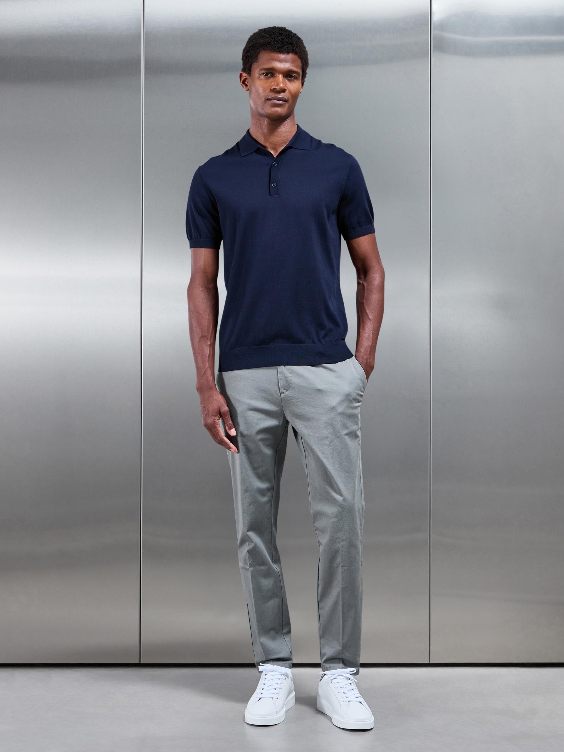 Tailored Side Adjuster Chino Trouser in Olive