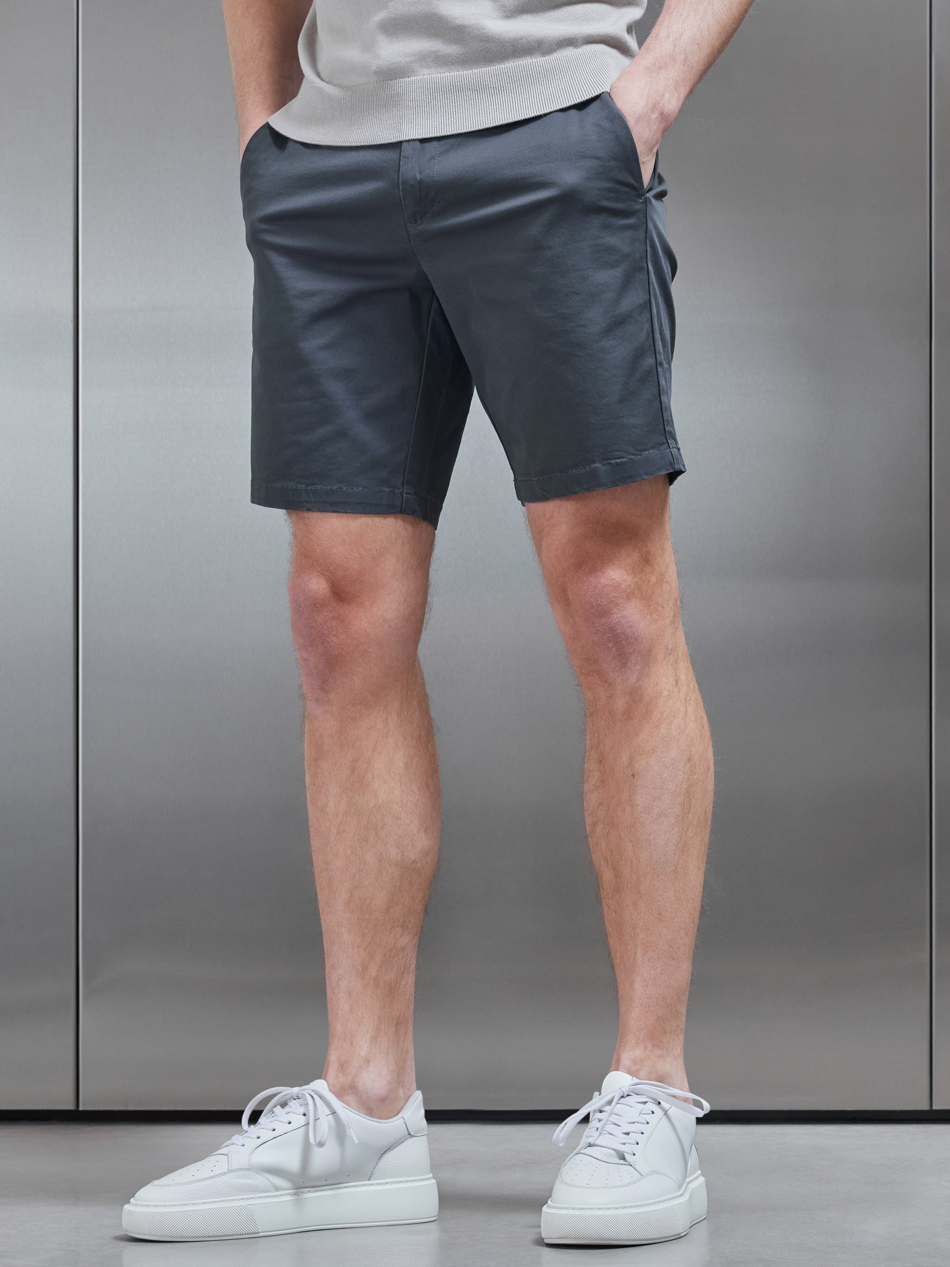 Tailored Chino Short in Grey