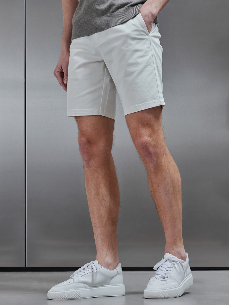 Tailored Chino Short in Off White