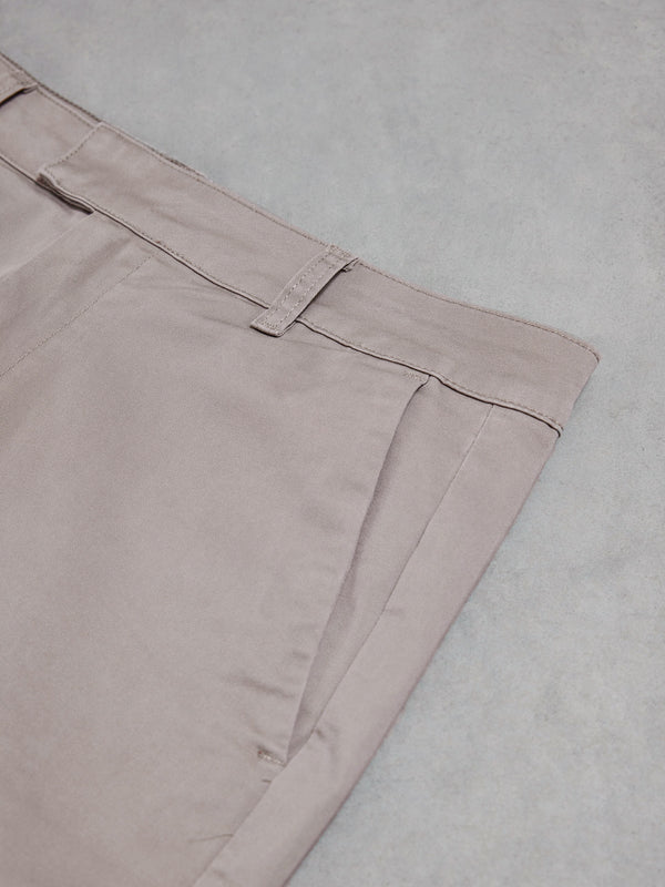 Tailored Chino Short in Taupe