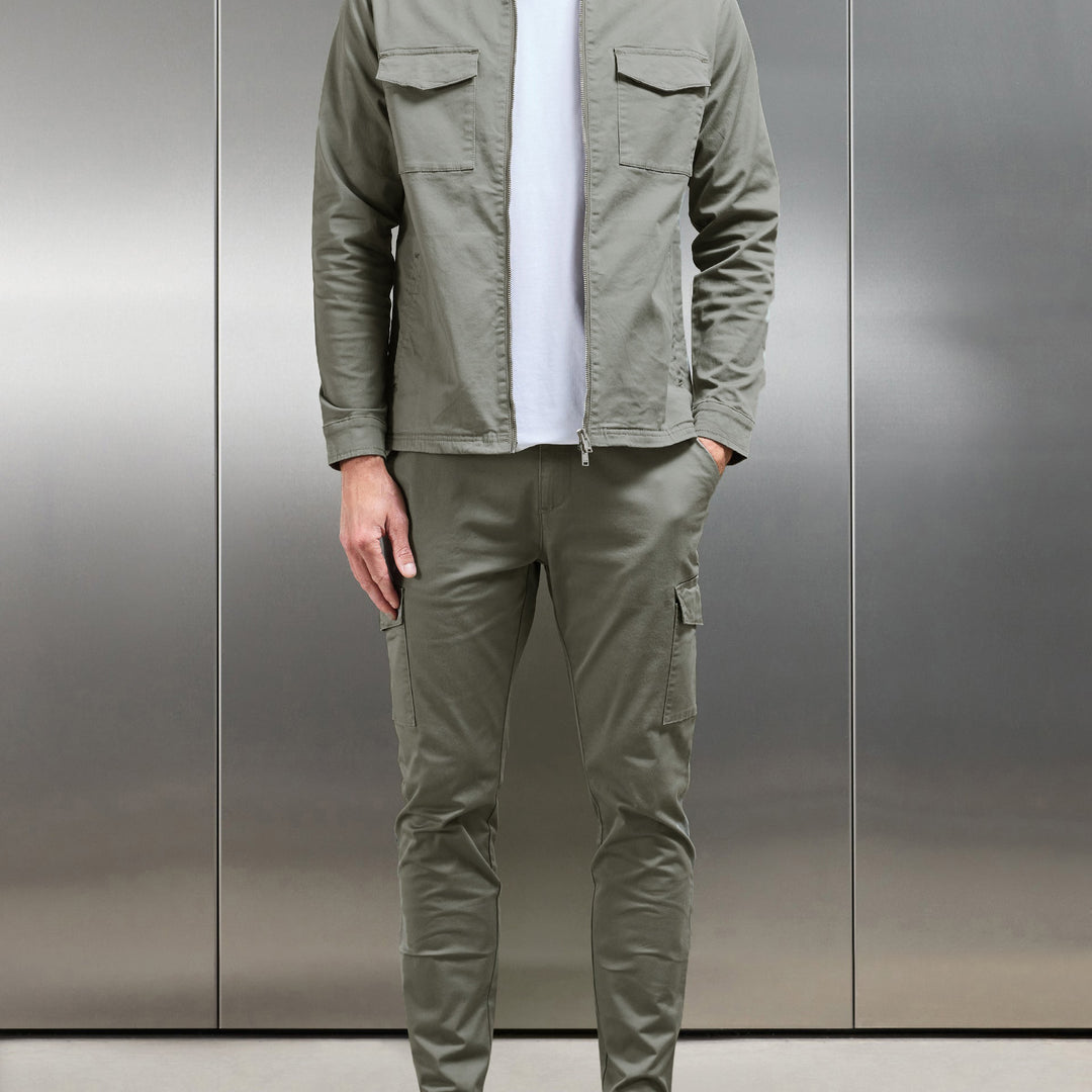 Tailored Cotton Cargo Pant in Olive