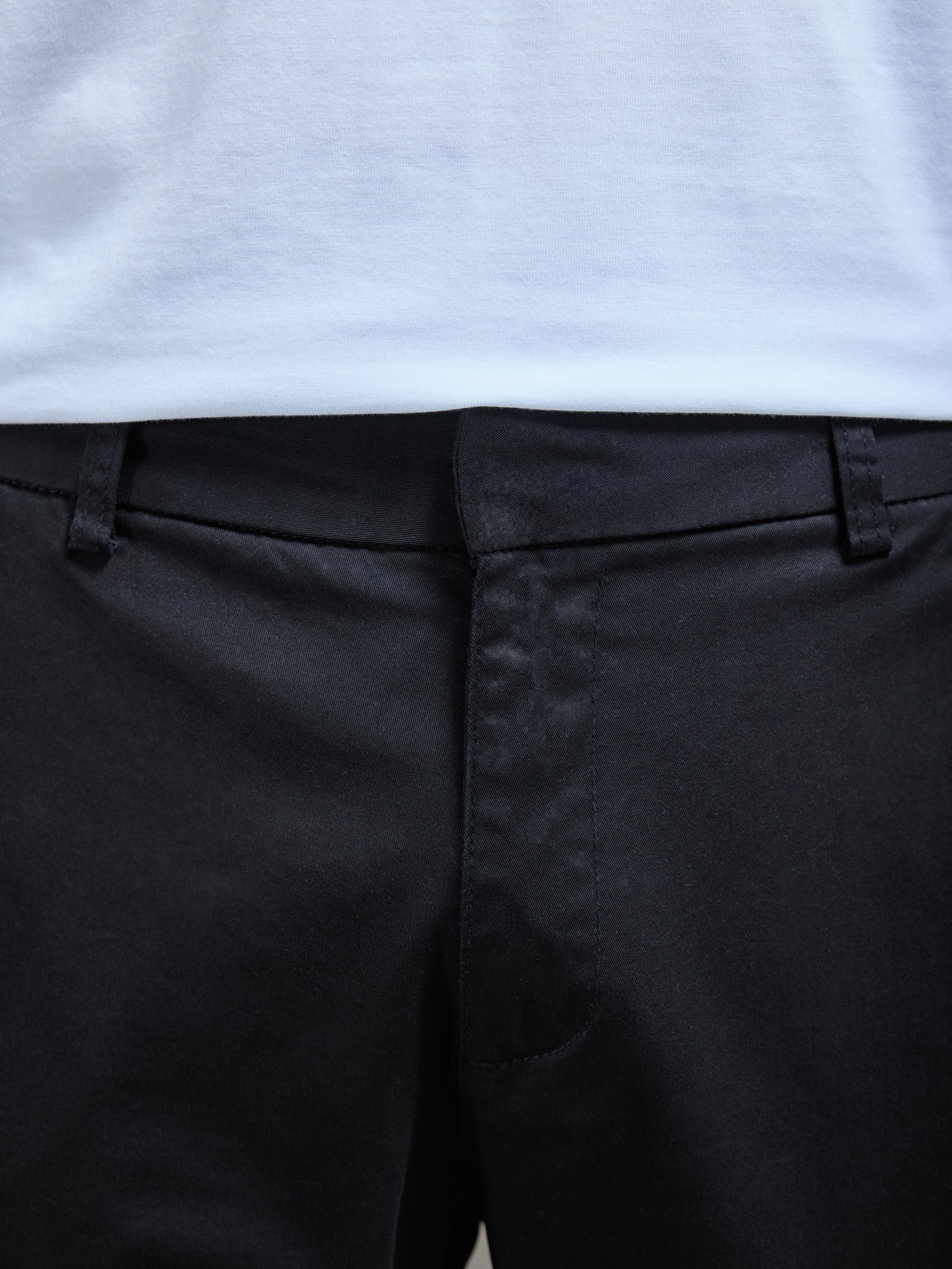 Tailored Cotton Cargo Pant in Black