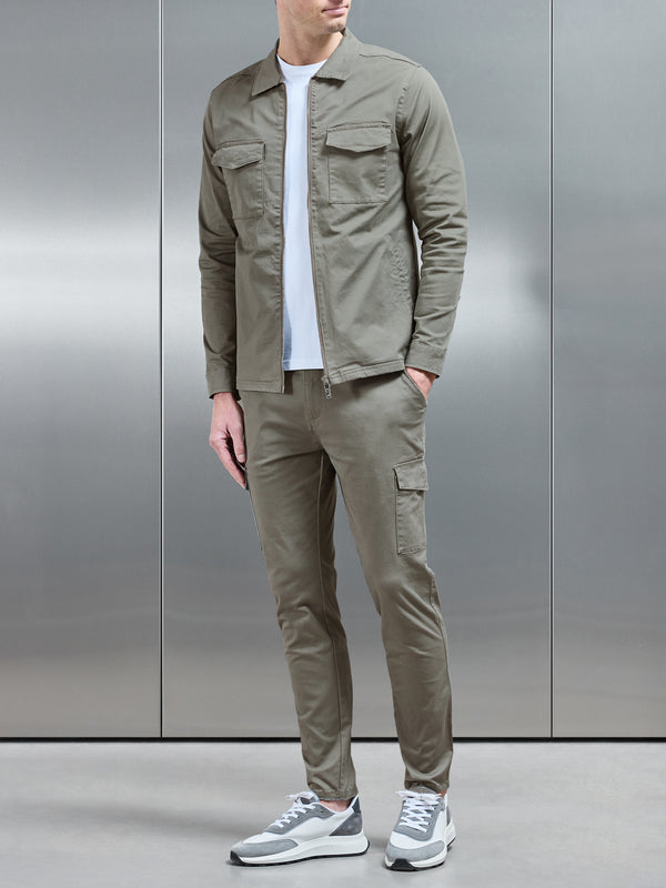 Tailored Cotton Cargo Pant in Olive