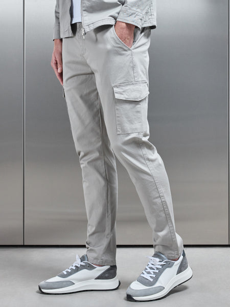 Tailored Cotton Cargo Pant in Stone