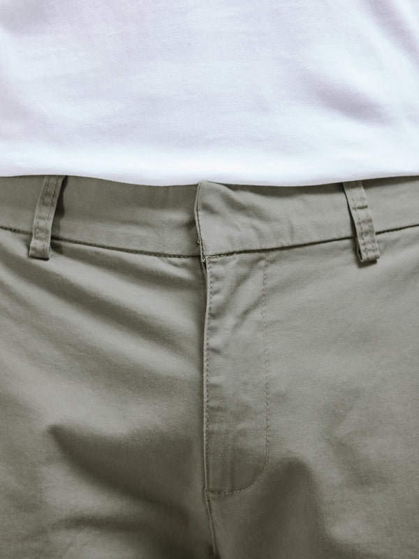 Tailored Cotton Cargo Pant in Olive