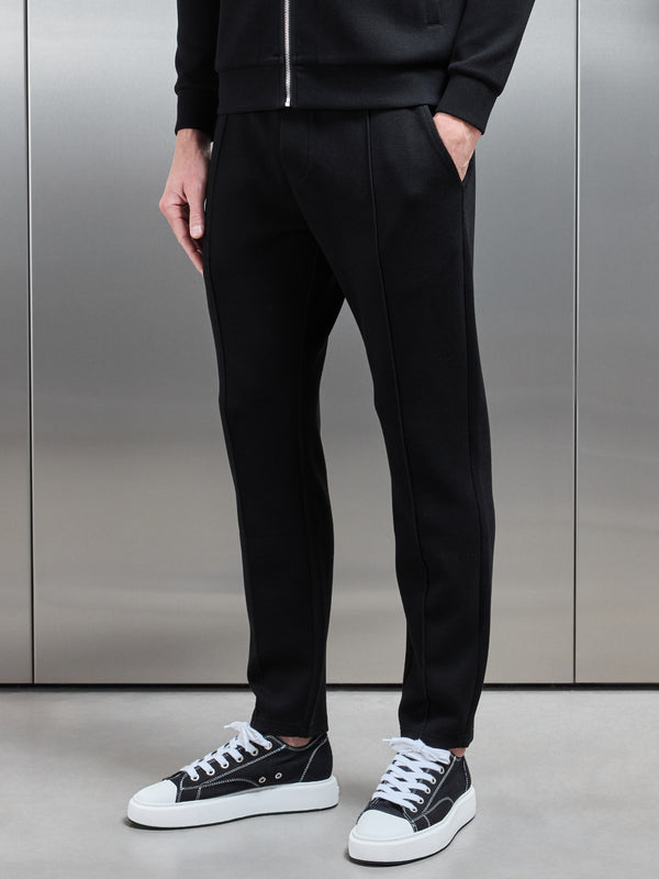 Tailored Knitted Jogger in Black