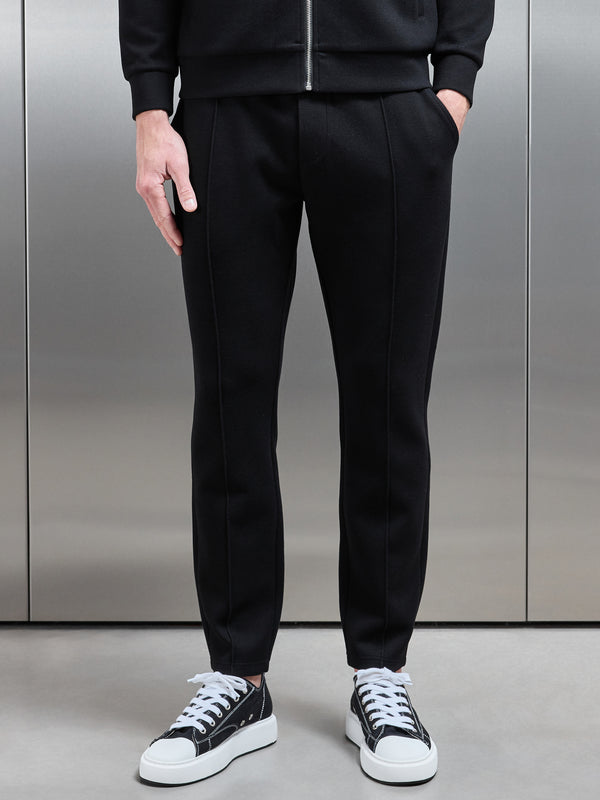 Tailored Knitted Jogger in Black