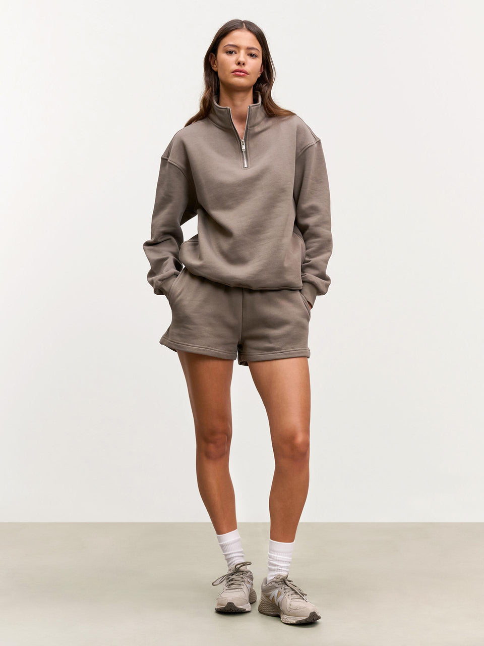 Womens Relaxed Jersey Short in Taupe