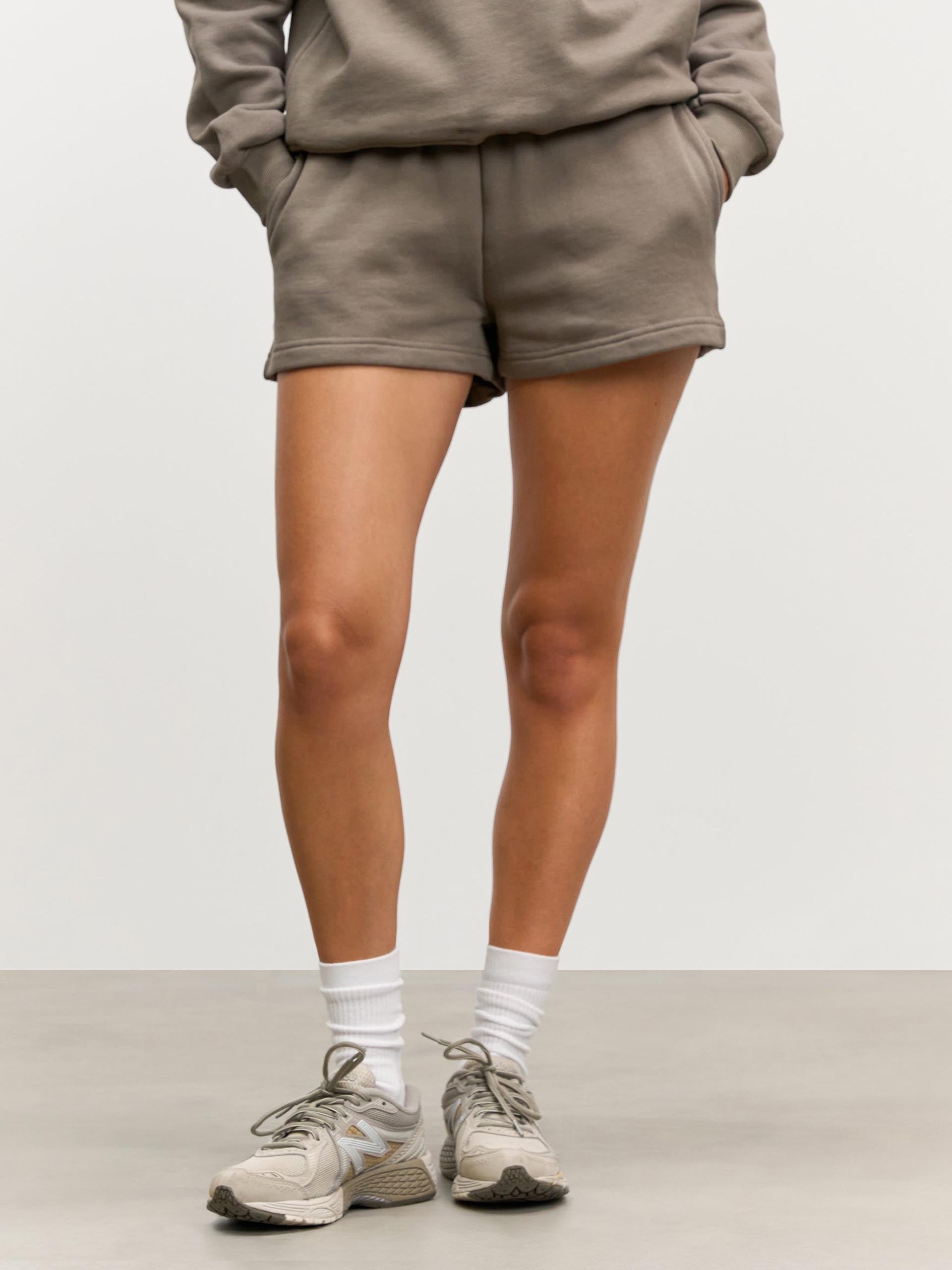 Womens Relaxed Jersey Short in Taupe