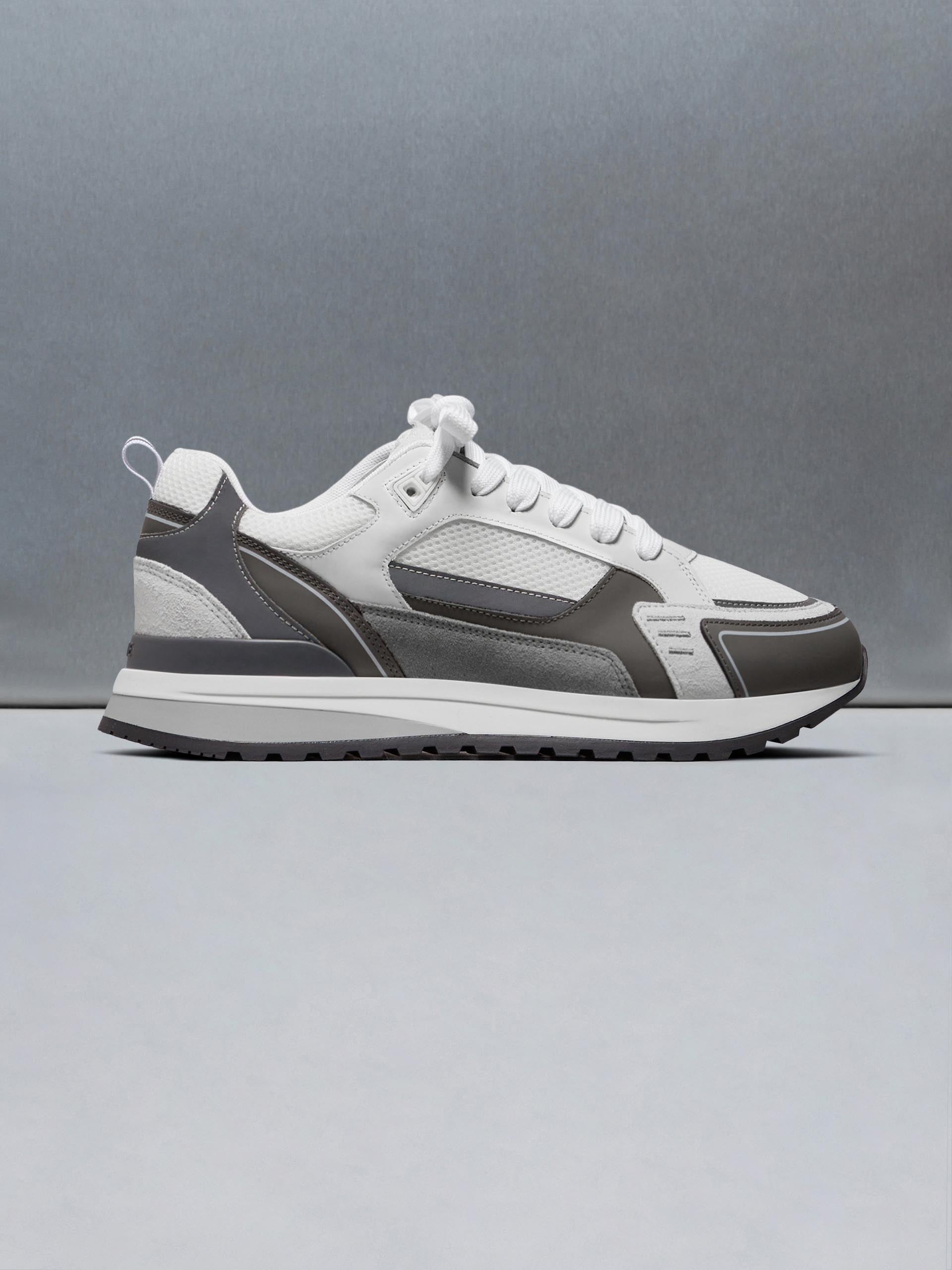 Technical Racer in White Grey