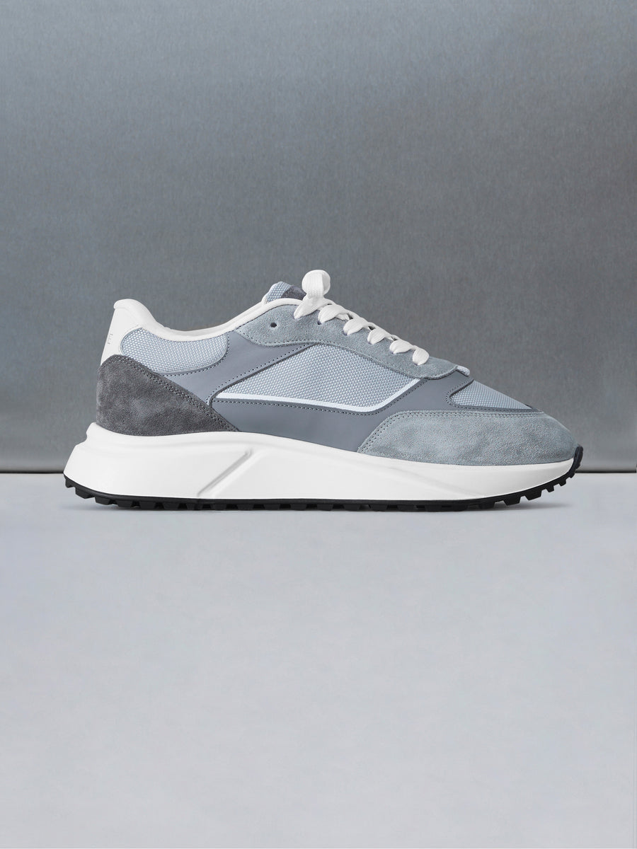 Technical Runner in Slate Grey