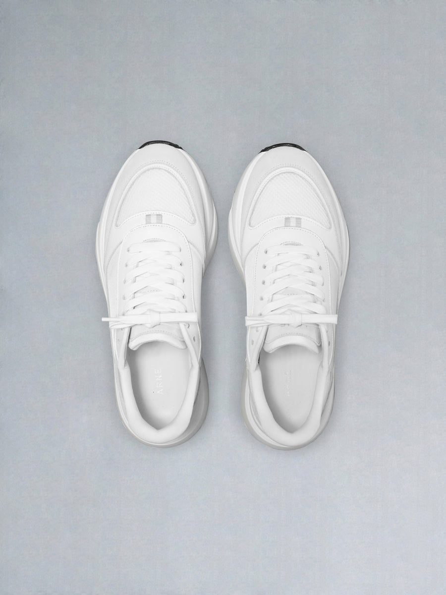 Technical Runner in Triple White