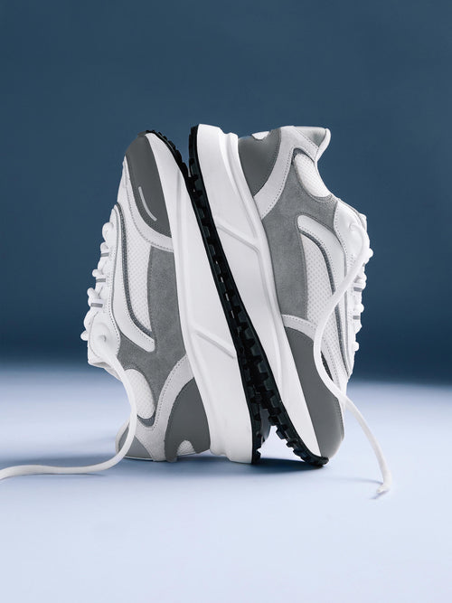 Technical Runner 2.0 in White Grey