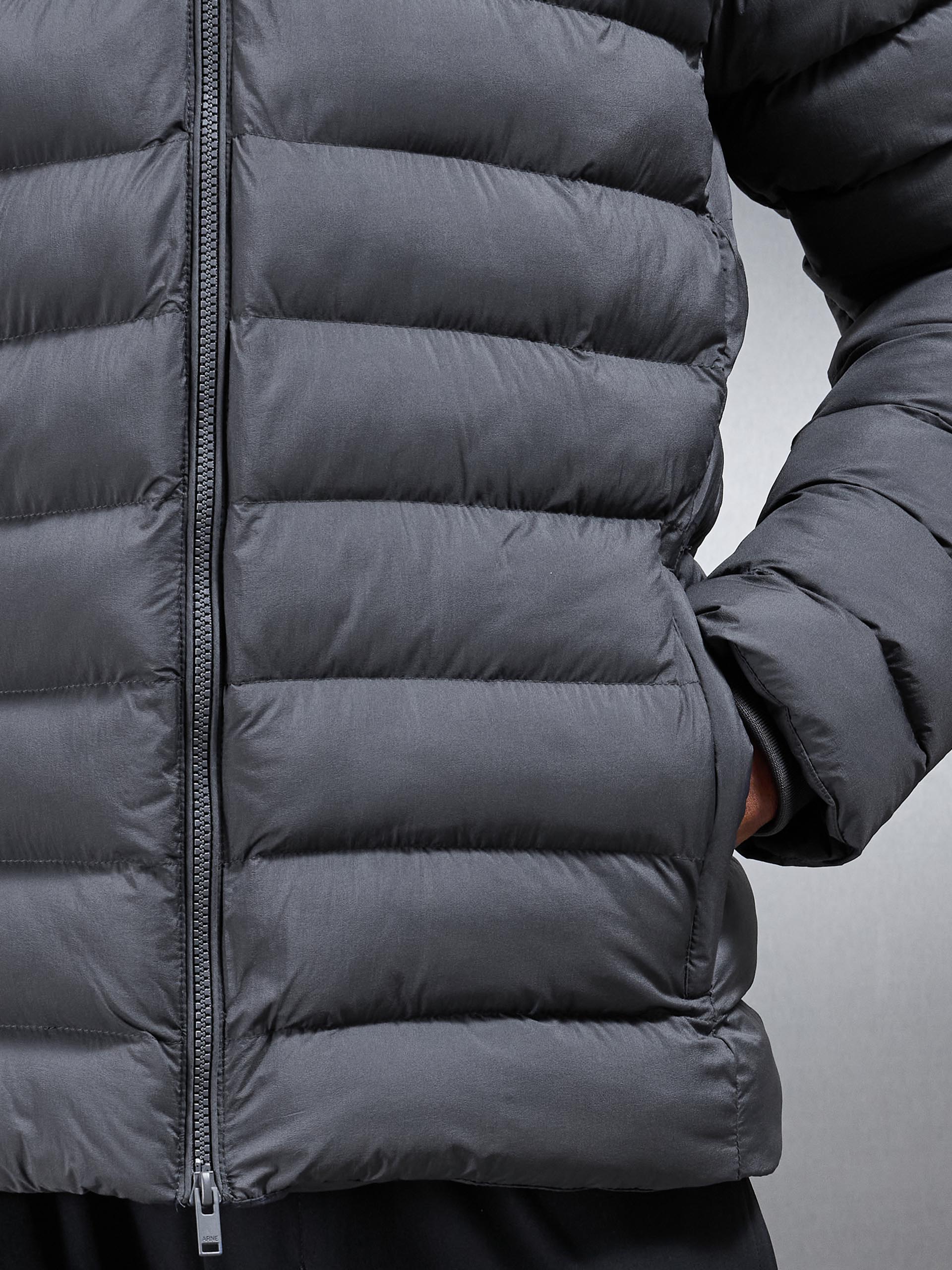Technical Short Puffer Jacket in Grey