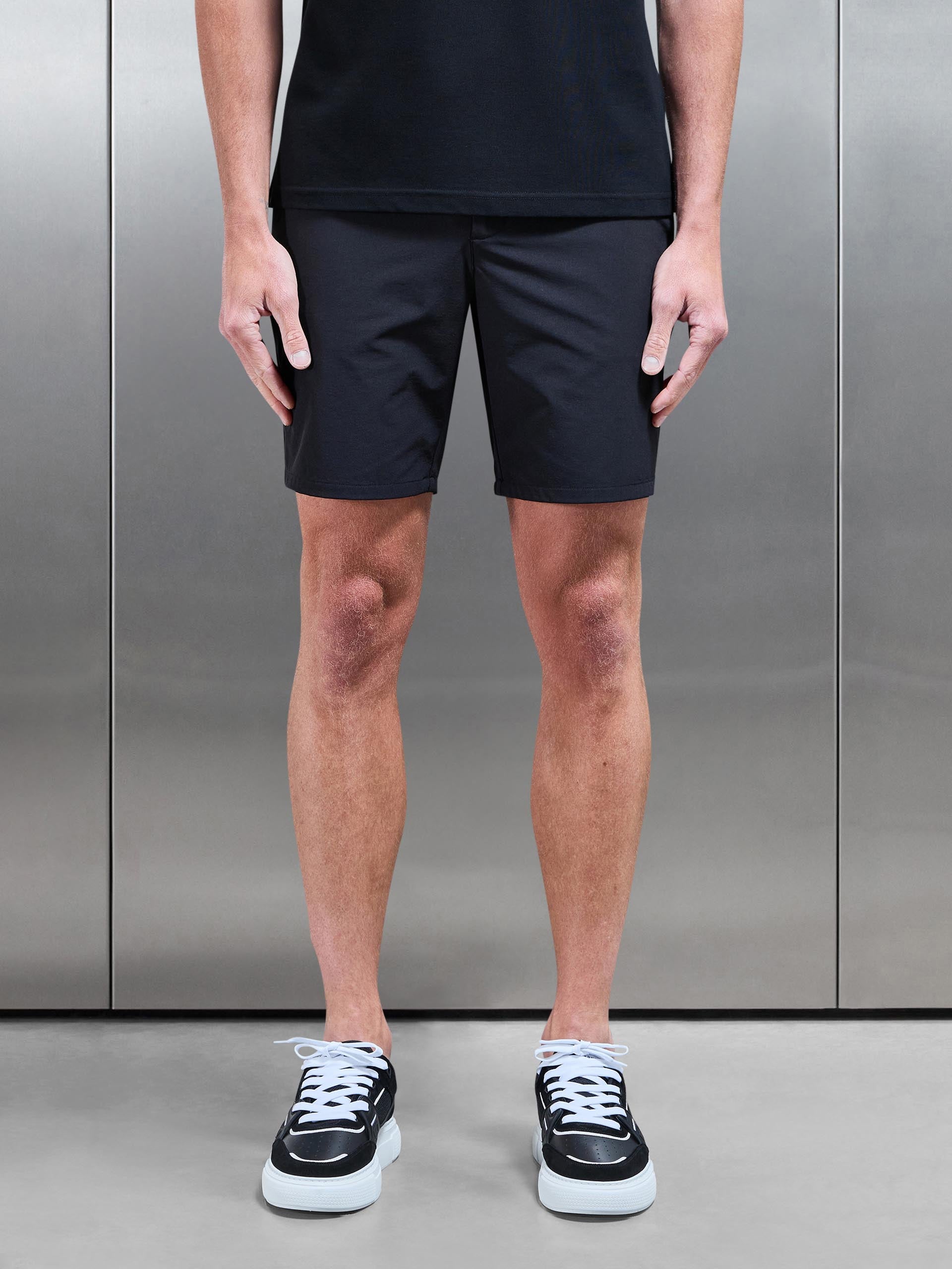 Technical Stretch Chino Short in Black
